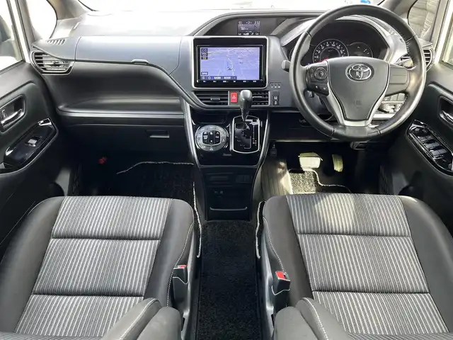 トヨタ ヴォクシー ZS 煌Ⅱ 奈良県 2020(令2)年 4.5万km ホワイトパールクリスタルシャイン ワンオーナー/純正9インチナビ（NSZT-Y68T）/（フルセグ/BT/CD/DVD)/クルーズコントロール/バックカメラ/コーナーセンサー（前後）/衝突軽減システム/レーンキープアシスト/両側パワースライドドア/後席サンシェード/オートライト/ETC/純正16インチAW/保証書