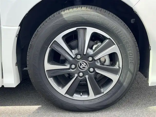 トヨタ ヴォクシー ZS 煌Ⅱ 奈良県 2020(令2)年 4.5万km ホワイトパールクリスタルシャイン ワンオーナー/純正9インチナビ（NSZT-Y68T）/（フルセグ/BT/CD/DVD)/クルーズコントロール/バックカメラ/コーナーセンサー（前後）/衝突軽減システム/レーンキープアシスト/両側パワースライドドア/後席サンシェード/オートライト/ETC/純正16インチAW/保証書
