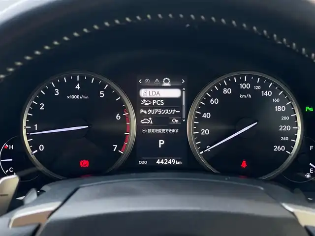 レクサス ＮＸ 300 Iパッケージ 山梨県 2017(平29)年 4.5万km ソニッククォーツ 3眼LED/白革/ACC/BSA/LDA/純正メモリナビ/フルセグ/バックカメラ/サイドカメラ/前後クリアランスソナー/パワーバックドア/パワーシート/シートメモリ/シートヒーター/ステアリングヒーター/Ａライト/Ａハイビーム/ドラレコ/ＣＤ/ＤＶＤ/ＢＤ