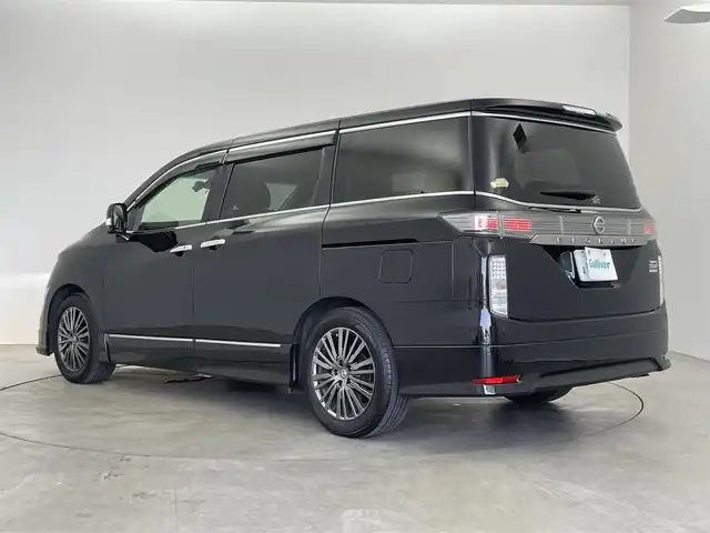 日産 エルグランド 250HWS Sジェットブラック アーバンクロム 埼玉県 2020(令2)年 3.6万km ファントムブラック サンルーフ　純正ナビ　フリップダウンモニター　アラウンドビューモニター　茶レザーシート　ビルトインＥＴＣ　３６０度ドライブレコーダー　レーダークルーズコントロール　シートヒーター　ＬＥＤヘッドライト