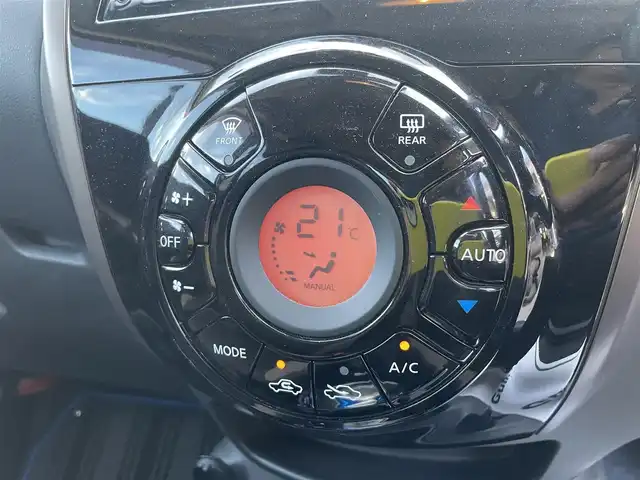 日産 ノート e－パワー メダリスト 石川県 2017(平29)年 4.5万km パール 純正メモリーナビ/純正CD/DVD/フルセグTV/アラウンドビューモニター/LEDヘッドライト/ETC/純正アルミホイール/エマージェンシーブレーキ/インテリキー/プッシュスタート/電動ミラー/オートライト/保証書