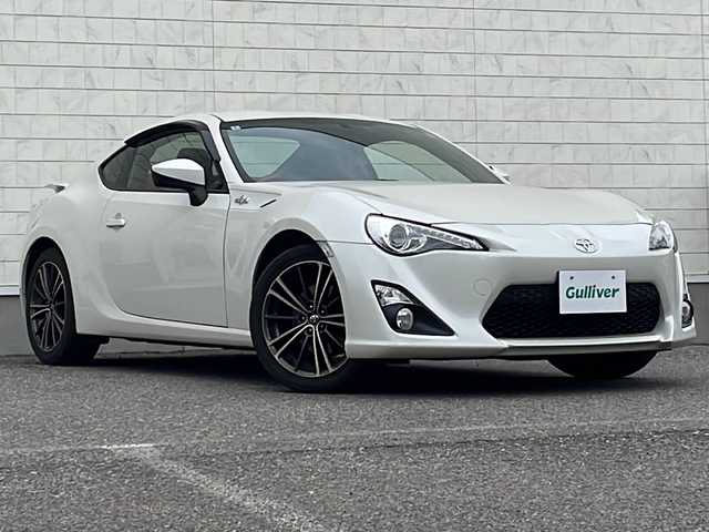 トヨタ ８６ GT リミテッド 福島県 2014(平26)年 3.8万km サテンホワイトパール オートマシフト 純正ナビ フルセグTV Bluetooth バックカメラ ハーフレザーシート パドルシフト オートライト シートヒーター ETC リアウィング 17インチ純正アルミホイール スマートキー