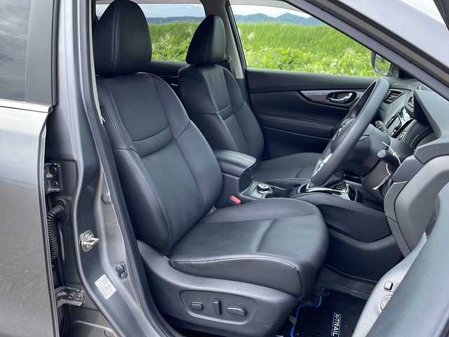 日産 エクストレイル ハイブリッド 20S 新潟県 2021(令3)年 5.1万km ダークメタルグレー 4WD/純正SDナビ/CD/DVD/BT/フルセグテレビ/全方位カメラ/ETC/ドライブレコーダー/衝突被害軽減ブレーキ/レーンキープアシスト/レーダークルーズコントロール/革シート/パワーシート/MTモード付きAT/ステアリングスイッチ/スマートキー/プッシュスタート/LEDヘッドライト/オートライト/オートハイビーム/純正17インチアルミホイール