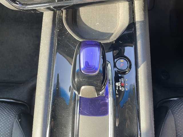 ホンダ ヴェゼル ハイブリッド X 青森県 2014(平26)年 12.1万km クリスタルブラックパール ・4WD/・純正ナビ/・バックカメラ/・Bluetooth/・衝突軽減ブレーキ/・クルーズコントロール/・プッシュスタート/・スマートキー/・パドルシフト/・純正16AW/・純正LEDヘッドライト/・純正フォグ/・ETC/・保証書・取説あり