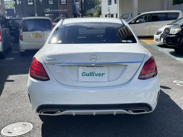 メルセデス・ベンツ Ｃ２５０ スポーツ 静岡県 2015(平27)年 2.2万km ポーラホワイト ワンオーナー/純正ナビ/フルセグTV/DVD/CD/BT/バックカメラ/ブルメスターサウンド/赤革シート/前席シートヒーター/前席メモリー付パワーシート/パフュームアトマイザー/パワートランク/ビルトインETC/LEDヘッドライト/前方ドライブレコーダー/パドルシフト/衝突軽減ブレーキ/レーンキープアシスト/クリアランスソナー/ブラインドスポットモニター/ヘッドアップディスプレイ/レーダークルーズコントロール/純正19インチAW/スマートキー×2/保証書/取扱説明書/H30/R2/R4/R6点検記録簿有