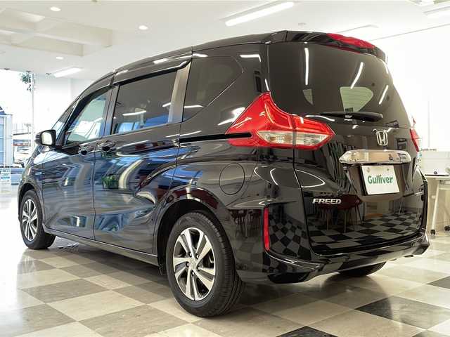 ホンダ フリード ハイブリット G ホンダセンシング 岐阜県 2022(令4)年 1.2万km クリスタルブラックパール 社外10型フローティングナビ/CN-F1X10LD/フルセグ視聴/バックモニター/CD/DVD/両側電動スライドドア/ホンダセンシング/追従クルーズコントロール/LEDヘッドライト/オートライト/純正15インチアルミホイール/プッシュスタート/スマートキー/前後ドライブレコーダー/USBオート/ETC/アイドリングストップ/ハーフレザーシート/シートヒーター/純正フロアマット