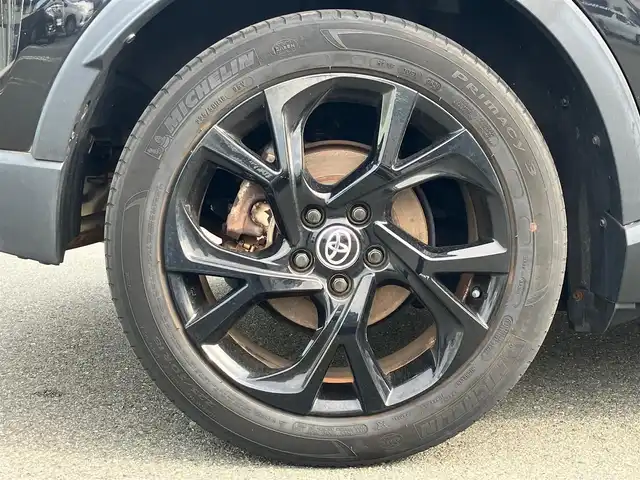 トヨタ Ｃ－ＨＲ G モード ネロ セーフティプラス 静岡県 2020(令2)年 6.6万km ブラックマイカ 純正ディスプレイオーディオ/全方位カメラ/エンジンスタートボタン/保証書/取扱説明書/パワーステアリング/パワーウィンドウ/アイドリングストップ/スマートキー/オートエアコン/レーダークルーズコントロール/純正ETC/純正フロアマット/ハーフレザーシート/D席N席シートヒーター/純正アルミホイール/ABS/BSM/横滑り防止装置/コーナーセンサー前後/レーンキープアシスト/オートライト/オートマチックハイビーム/LEDヘッドライト/W+サイドエアバック/カーテンエアバック/衝突軽減システム