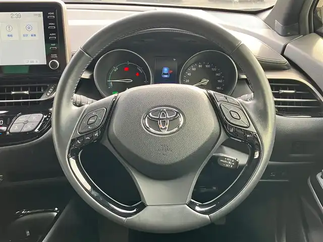 トヨタ Ｃ－ＨＲ G モード ネロ セーフティプラス 静岡県 2020(令2)年 6.6万km ブラックマイカ 純正ディスプレイオーディオ/全方位カメラ/エンジンスタートボタン/保証書/取扱説明書/パワーステアリング/パワーウィンドウ/アイドリングストップ/スマートキー/オートエアコン/レーダークルーズコントロール/純正ETC/純正フロアマット/ハーフレザーシート/D席N席シートヒーター/純正アルミホイール/ABS/BSM/横滑り防止装置/コーナーセンサー前後/レーンキープアシスト/オートライト/オートマチックハイビーム/LEDヘッドライト/W+サイドエアバック/カーテンエアバック/衝突軽減システム