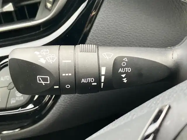 トヨタ Ｃ－ＨＲ G モード ネロ セーフティプラス 静岡県 2020(令2)年 6.6万km ブラックマイカ 純正ディスプレイオーディオ/全方位カメラ/エンジンスタートボタン/保証書/取扱説明書/パワーステアリング/パワーウィンドウ/アイドリングストップ/スマートキー/オートエアコン/レーダークルーズコントロール/純正ETC/純正フロアマット/ハーフレザーシート/D席N席シートヒーター/純正アルミホイール/ABS/BSM/横滑り防止装置/コーナーセンサー前後/レーンキープアシスト/オートライト/オートマチックハイビーム/LEDヘッドライト/W+サイドエアバック/カーテンエアバック/衝突軽減システム