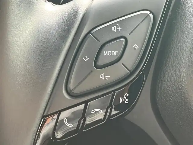 トヨタ Ｃ－ＨＲ G モード ネロ セーフティプラス 静岡県 2020(令2)年 6.6万km ブラックマイカ 純正ディスプレイオーディオ/全方位カメラ/エンジンスタートボタン/保証書/取扱説明書/パワーステアリング/パワーウィンドウ/アイドリングストップ/スマートキー/オートエアコン/レーダークルーズコントロール/純正ETC/純正フロアマット/ハーフレザーシート/D席N席シートヒーター/純正アルミホイール/ABS/BSM/横滑り防止装置/コーナーセンサー前後/レーンキープアシスト/オートライト/オートマチックハイビーム/LEDヘッドライト/W+サイドエアバック/カーテンエアバック/衝突軽減システム