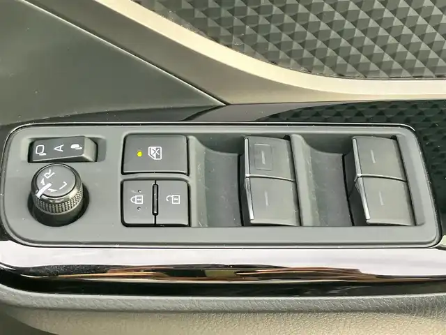 トヨタ Ｃ－ＨＲ G モード ネロ セーフティプラス 静岡県 2020(令2)年 6.6万km ブラックマイカ 純正ディスプレイオーディオ/全方位カメラ/エンジンスタートボタン/保証書/取扱説明書/パワーステアリング/パワーウィンドウ/アイドリングストップ/スマートキー/オートエアコン/レーダークルーズコントロール/純正ETC/純正フロアマット/ハーフレザーシート/D席N席シートヒーター/純正アルミホイール/ABS/BSM/横滑り防止装置/コーナーセンサー前後/レーンキープアシスト/オートライト/オートマチックハイビーム/LEDヘッドライト/W+サイドエアバック/カーテンエアバック/衝突軽減システム