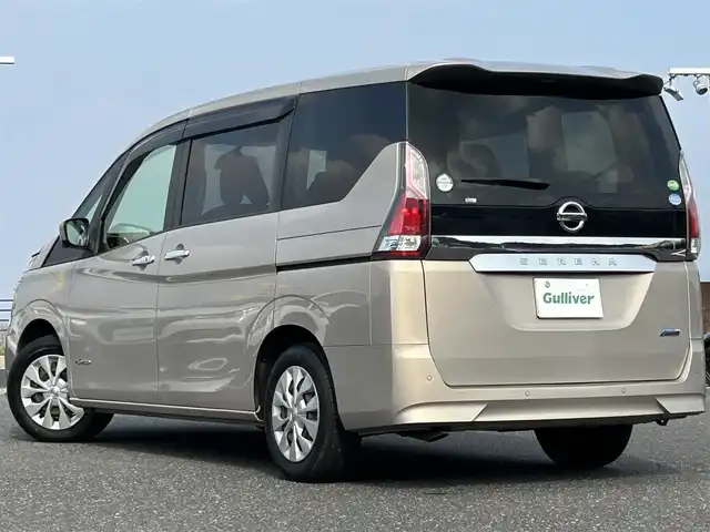 日産 セレナ X 島根県 2017(平29)年 7.9万km カシミヤグレージュ 登録時走行距離79854km/ワンオーナー/純正SDナビ(Bluetooth/AM/FM/CD/DVD)/フルセグTV/両側パワースライドドア/ブラウンハーフレザーシート/全周囲/サイド/バック/フロントカメラ/クルーズコントロール/ビルトインETC/ロールサンシェード/シートバックテーブル/純正フロアマット/前後コーナーセンサー/LEDヘッドライト/オートライト/レーンキープアシスト/横滑り防止装置/衝突被害軽減ブレーキ/ダブル/カーテンエアバッグ/ウィンカーミラー/ドアバイザー/禁煙車/取扱説明書/保証書