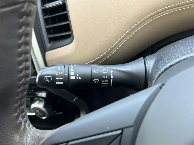 日産 セレナ X 島根県 2017(平29)年 7.9万km カシミヤグレージュ 登録時走行距離79854km/ワンオーナー/純正SDナビ(Bluetooth/AM/FM/CD/DVD)/フルセグTV/両側パワースライドドア/ブラウンハーフレザーシート/全周囲/サイド/バック/フロントカメラ/クルーズコントロール/ビルトインETC/ロールサンシェード/シートバックテーブル/純正フロアマット/前後コーナーセンサー/LEDヘッドライト/オートライト/レーンキープアシスト/横滑り防止装置/衝突被害軽減ブレーキ/ダブル/カーテンエアバッグ/ウィンカーミラー/ドアバイザー/禁煙車/取扱説明書/保証書