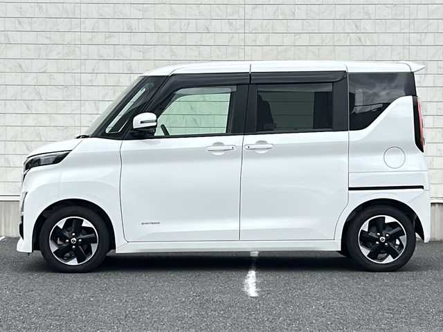 日産 ルークス HWS X プロパイロットED 千葉県 2020(令2)年 2.1万km ホワイトパール 純正９インチナビフルセグTV/（CD/DVD/SD/SDREC/Bluetooth)/アラウンドビューカメラ/両側パワースライドドア/プロパイロット/レーダークルーズコントロール/エマージェンシーブレーキシステム/LEDヘッドライト/LEDフォグランプ/オートハイビーム/レーンキープアシスト/アイドリングストップ/電動パーキングブレーキ/オートブレーキホールド/取扱説明書/保証書
