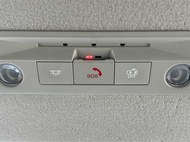 日産 セレナ e－パワー ハイウェイスター V 静岡県 2023(令5)年 0.5万km ダイヤモンドブラック 純正ナビ/・（Bluetooth/CD/DVD/USB/フルセグTV/　HDMI/ラジオ/主要装備/・プロパイロットシステム/・エマージェンシーブレーキー/・レーンキープアシスト/・全方位カメラ/・アラウンドビューモニター/・両側パワースライドドア/・フリップダウンモニター/・デジタルインナーミラー/・BSM/・置くだけ充電/・AC1500/・SOSコール/・オートホールド/・ステアリングリモコン/・ETC2.0