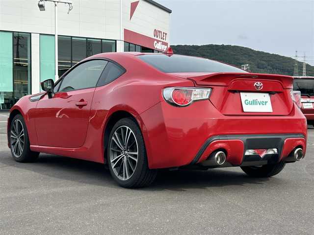 トヨタ ８６ GT 佐賀県 2012(平24)年 7万km ライトニングレッド 純正ナビ/　　CD/DVD/BT/フルセグ/バックカメラ/HIDオートライト/純正17インチアルミホイール/SPORTモードボタン/SNOWモードボタン/VSC SPORTボタン/トランクオープナー/スマートキー/ETC