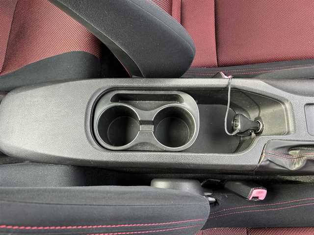 トヨタ ８６ GT 佐賀県 2012(平24)年 7万km ライトニングレッド 純正ナビ/　　CD/DVD/BT/フルセグ/バックカメラ/HIDオートライト/純正17インチアルミホイール/SPORTモードボタン/SNOWモードボタン/VSC SPORTボタン/トランクオープナー/スマートキー/ETC