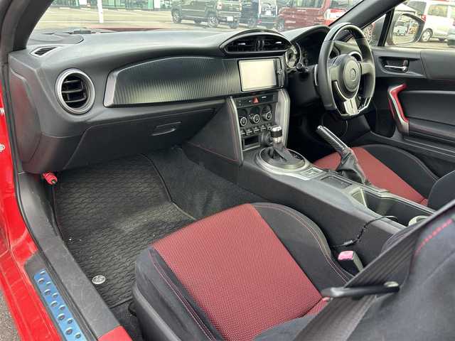 トヨタ ８６ GT 佐賀県 2012(平24)年 7万km ライトニングレッド 純正ナビ/　　CD/DVD/BT/フルセグ/バックカメラ/HIDオートライト/純正17インチアルミホイール/SPORTモードボタン/SNOWモードボタン/VSC SPORTボタン/トランクオープナー/スマートキー/ETC