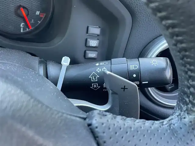 トヨタ ８６ GT 佐賀県 2012(平24)年 7万km ライトニングレッド 純正ナビ/・バックカメラ/・フルセグTV/BT/CD/DVD/社外ドラレコ型デジタルインナーミラー(SDなし)/HIDヘッドライト/オートライト/フォグランプ/純正17インチＡＷ/パドルシフト/ＥＴＣ/プッシュスタート/スペアキー×1/取扱説明書/保証書