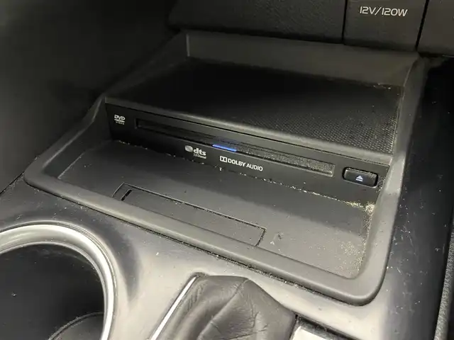 トヨタ カムリ WSレザーパッケージ 群馬県 2020(令2)年 10.7万km プラチナホワイトパールマイカ AC100V/CD/DVDプレーヤー/純正８インチディスプレイナビ/・JBLプレミアムサウンドシステム/・フルセグTV/Apple CarPlay/Android Auto/・AM/FM/Bluetooth/USB/Miracast//＝＝＝＝＝＝＝/Toyota Safety Sense/・プリクラッシュセーフティ/・レーンディパーチャーアラート/・オートマチックハイビーム/・レーダークルーズコントロール/インテリジェントクリアランスソナー/カラーヘッドアップディスプレイ/ブラインドスポットモニター/リヤクロストラフィックオートブレーキ/車両接近通報装置/パドルシフト/前席パワーシート/シートヒーター