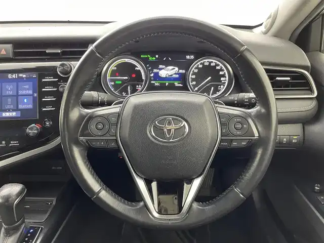 トヨタ カムリ WSレザーパッケージ 群馬県 2020(令2)年 10.7万km プラチナホワイトパールマイカ AC100V/CD/DVDプレーヤー/純正８インチディスプレイナビ/・JBLプレミアムサウンドシステム/・フルセグTV/Apple CarPlay/Android Auto/・AM/FM/Bluetooth/USB/Miracast//＝＝＝＝＝＝＝/Toyota Safety Sense/・プリクラッシュセーフティ/・レーンディパーチャーアラート/・オートマチックハイビーム/・レーダークルーズコントロール/インテリジェントクリアランスソナー/カラーヘッドアップディスプレイ/ブラインドスポットモニター/リヤクロストラフィックオートブレーキ/車両接近通報装置/パドルシフト/前席パワーシート/シートヒーター