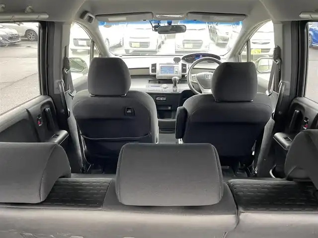 ホンダ フリード スパイク ハイブリット 静岡県 2013(平25)年 8万km モダンスティールM ワンオーナー/前後方向ドライブレコーダー/純正メモリナビ/・SD/USB/CD/DVD/バックカメラ/両側スライドドア/ステアリングリモコン/オートライト/ＥＴＣ/キーレス/純正ゴムマット/純正ＨＩＤヘッドライト/新車時保証書/取扱説明書