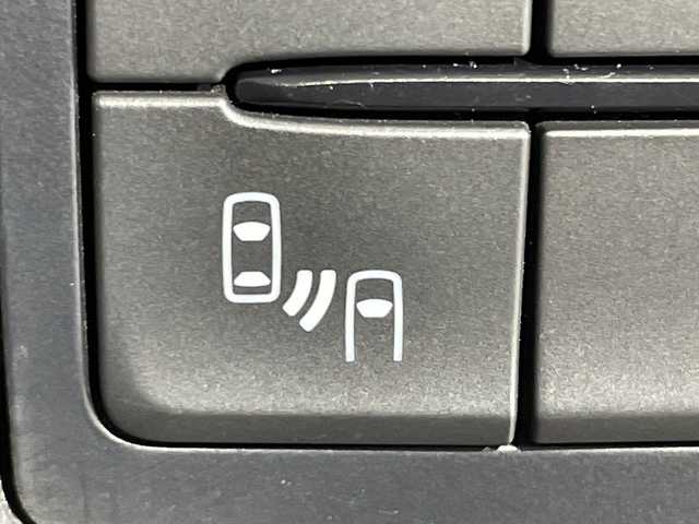 マツダ ＣＸ－３ XD Lパッケージ 神奈川県 2015(平27)年 2.1万km ディープクリスタルブルーマイカ ディーゼルターボ/BOSEプレミアムサウンドシステム/マツダコネクト/フルセグ CD DVD/Bluetooth　USB AM FM　AUX　AM FM/バックカメラ/ｉ－ＡＣＴＩＶＳＥＮＳＥ/マツダクルーズコントロール/ブラインドスポットモニタリング/スマートブレーキサポート/スマートシティブレーキサポート/AT誤発進抑制機能/車線逸脱警報/リアビークルモニタリング/ハイビームコントロール/AFS/アイドリングストップ/純正ビルトインETC/前方ドライブレコーダー/ハーフレザーシート/前席シートヒーター/革巻きステアリング/パドルシフト/プッシュスタート/スマートキー/LEDヘッドランプ/オートライト/純正リアスポイラー/純正18インチアルミホイール/スペアキー