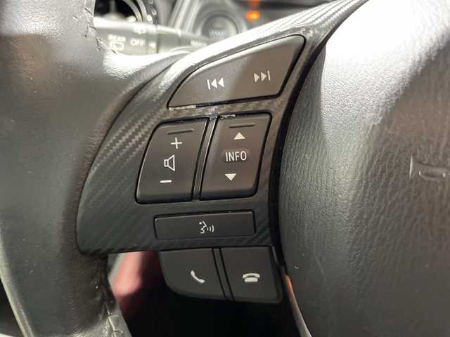 マツダ ＣＸ－３ XD Lパッケージ 神奈川県 2015(平27)年 2.1万km ディープクリスタルブルーマイカ ディーゼルターボ/BOSEプレミアムサウンドシステム/マツダコネクト/フルセグ CD DVD/Bluetooth　USB AM FM　AUX　AM FM/バックカメラ/ｉ－ＡＣＴＩＶＳＥＮＳＥ/マツダクルーズコントロール/ブラインドスポットモニタリング/スマートブレーキサポート/スマートシティブレーキサポート/AT誤発進抑制機能/車線逸脱警報/リアビークルモニタリング/ハイビームコントロール/AFS/アイドリングストップ/純正ビルトインETC/前方ドライブレコーダー/ハーフレザーシート/前席シートヒーター/革巻きステアリング/パドルシフト/プッシュスタート/スマートキー/LEDヘッドランプ/オートライト/純正リアスポイラー/純正18インチアルミホイール/スペアキー