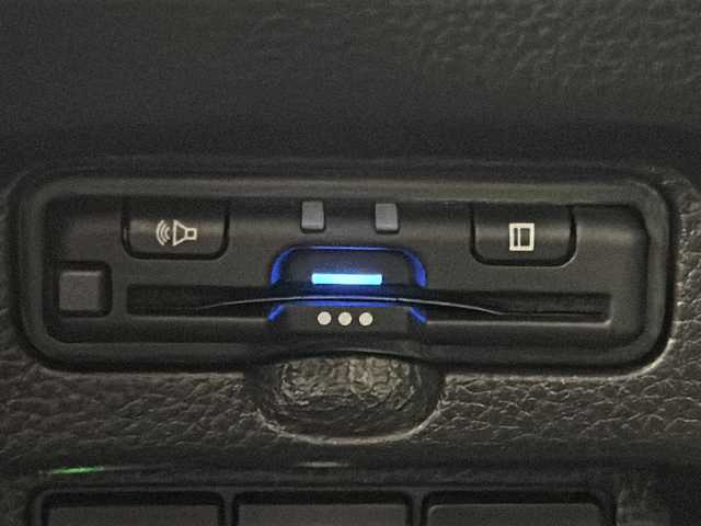 ホンダ Ｎ ＢＯＸ カスタム L ターボ 宮城県 2021(令3)年 6.9万km クリスタルブラックパール 禁煙車/ホンダセンシング/・衝突軽減ブレーキ/・路外逸脱抑制機能/・先行車発進お知らせ機能/・アダプティブクルーズコントロール/・車線維持支援システム/・標識認識機能/・オートハイビーム/・パーキングセンサー/Gathers純正7インチSD/・BT/iPod/SD/USB/AUX/AM/FM/バックカメラ/フルセグTV/両側パワースライドドア/前席シートヒーター/純正ドライブレコーダー（F/R）/純正ビルトインETC/革巻きステアリング/ステアリングスイッチ/パドルシフト/プッシュスタート/スマートキー/LEDヘッドライト/LEDフォグランプ/純正15インチアルミホイール/純正フロアマット/純正ドアバイザー/横滑り防止装置/アイドリングストップ