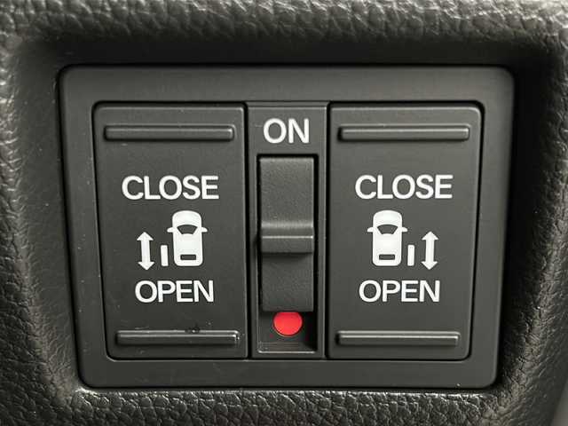 ホンダ Ｎ ＢＯＸ カスタム L ターボ 宮城県 2021(令3)年 6.9万km クリスタルブラックパール 禁煙車/ホンダセンシング/・衝突軽減ブレーキ/・路外逸脱抑制機能/・先行車発進お知らせ機能/・アダプティブクルーズコントロール/・車線維持支援システム/・標識認識機能/・オートハイビーム/・パーキングセンサー/Gathers純正7インチSD/・BT/iPod/SD/USB/AUX/AM/FM/バックカメラ/フルセグTV/両側パワースライドドア/前席シートヒーター/純正ドライブレコーダー（F/R）/純正ビルトインETC/革巻きステアリング/ステアリングスイッチ/パドルシフト/プッシュスタート/スマートキー/LEDヘッドライト/LEDフォグランプ/純正15インチアルミホイール/純正フロアマット/純正ドアバイザー/横滑り防止装置/アイドリングストップ