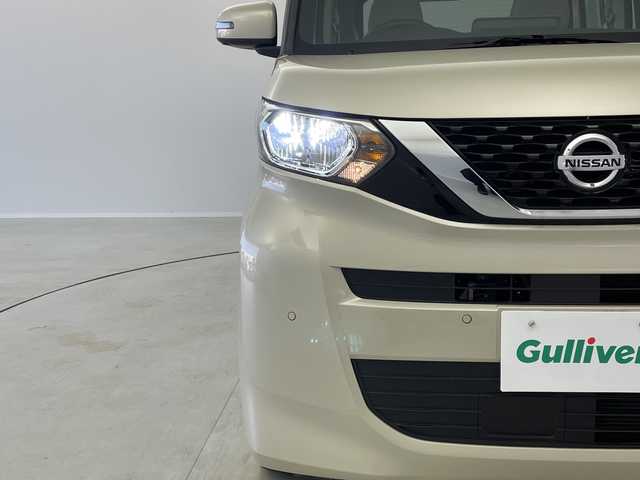 日産 ルークス X 茨城県 2023(令5)年 1.4万km フローズンバニラパール 純正９型ナビ　フルセグＴＶ　パノラミックビューモニター　片側パワースライドドア　アイドリングストップ　衝突軽減ブレーキ　純正フロアマット　コーナーセンサー　スマートキー　純正フロアマット　禁煙車