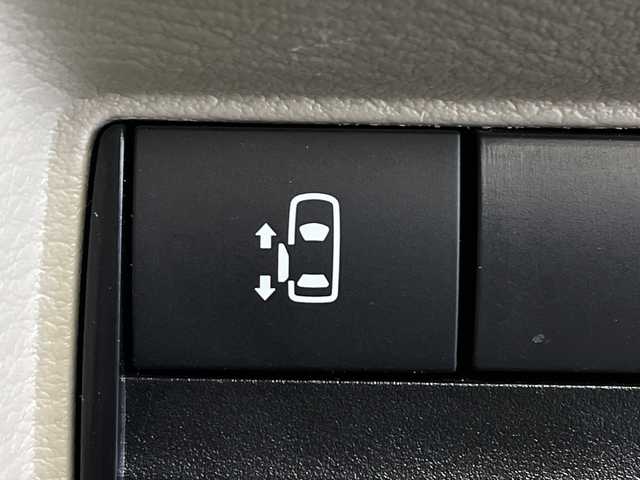 日産 ルークス X 茨城県 2023(令5)年 1.4万km フローズンバニラパール 純正９型ナビ　フルセグＴＶ　パノラミックビューモニター　片側パワースライドドア　アイドリングストップ　衝突軽減ブレーキ　純正フロアマット　コーナーセンサー　スマートキー　純正フロアマット　禁煙車