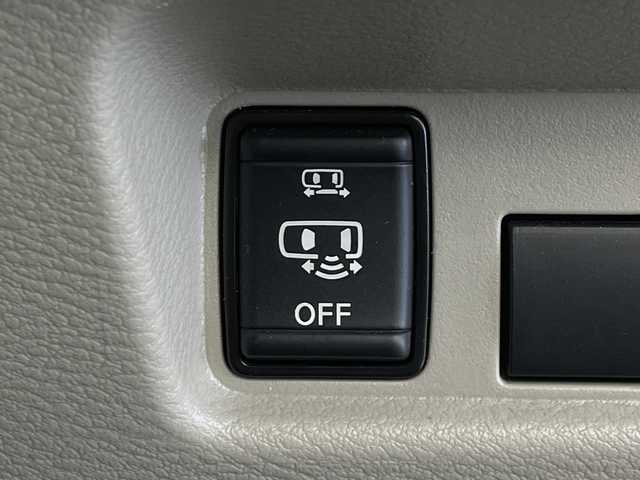 日産 ルークス X 茨城県 2023(令5)年 1.4万km フローズンバニラパール 純正９型ナビ　フルセグＴＶ　パノラミックビューモニター　片側パワースライドドア　アイドリングストップ　衝突軽減ブレーキ　純正フロアマット　コーナーセンサー　スマートキー　純正フロアマット　禁煙車