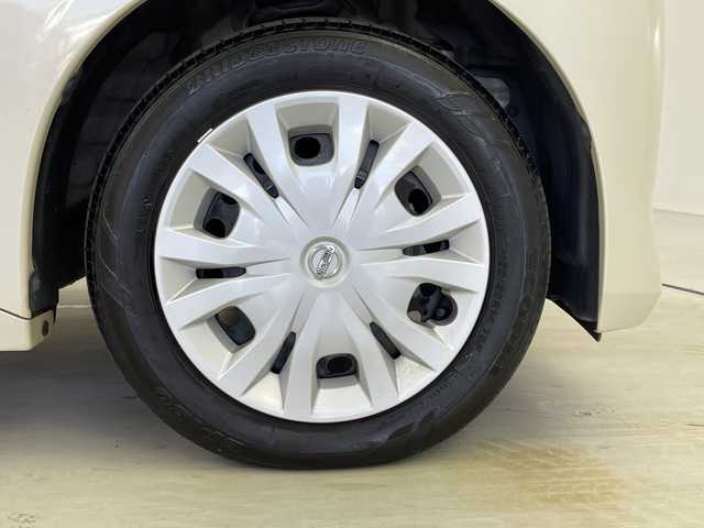 日産 ルークス X 茨城県 2023(令5)年 1.4万km フローズンバニラパール 純正９型ナビ　フルセグＴＶ　パノラミックビューモニター　片側パワースライドドア　アイドリングストップ　衝突軽減ブレーキ　純正フロアマット　コーナーセンサー　スマートキー　純正フロアマット　禁煙車