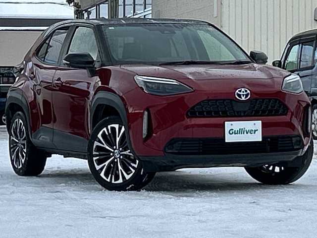 トヨタ ヤリスクロス ハイブリッド Z 道北・旭川 2021(令3)年 5.5万km ブラックマイカ/センシュアルレッドマイカ /寒冷地仕様//禁煙車//4WD//純正ディスプレイナビ/BT/USB/フルセグ//MOPトヨタチームメイト//MOPステアリングヒーター//MOPパノラミックビューモニター//MOPハンズフリーパワーバックドア//トヨタセーフティセンス/LTS/PCS/BSM/RCTA/PKSB/RSA/レーダークルーズコントロール/オートマチックハイビーム//オートライト//ミラーヒーター//前席シートヒーター//運転席パワーシート//ハーフレザー//ダウンヒルアシスト//LEDヘッドライト//フォグランプ//ステアリングスイッチ//ETC//純正フロアマット//保証書//取扱説明書