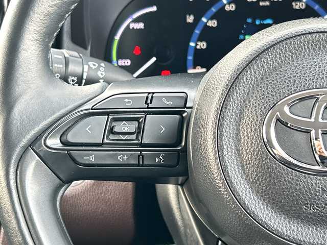 トヨタ ヤリスクロス ハイブリッド Z 道北・旭川 2021(令3)年 5.5万km ブラックマイカ/センシュアルレッドマイカ /寒冷地仕様//禁煙車//4WD//純正ディスプレイナビ/BT/USB/フルセグ//MOPトヨタチームメイト//MOPステアリングヒーター//MOPパノラミックビューモニター//MOPハンズフリーパワーバックドア//トヨタセーフティセンス/LTS/PCS/BSM/RCTA/PKSB/RSA/レーダークルーズコントロール/オートマチックハイビーム//オートライト//ミラーヒーター//前席シートヒーター//運転席パワーシート//ハーフレザー//ダウンヒルアシスト//LEDヘッドライト//フォグランプ//ステアリングスイッチ//ETC//純正フロアマット//保証書//取扱説明書