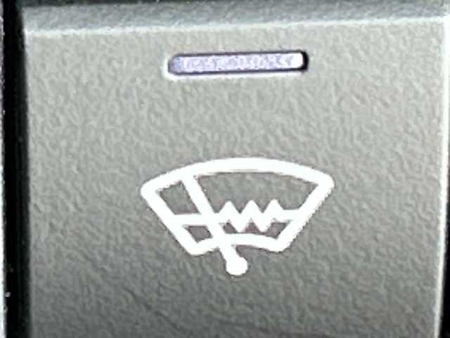 トヨタ ヤリスクロス ハイブリッド Z 道北・旭川 2021(令3)年 5.5万km ブラックマイカ/センシュアルレッドマイカ /寒冷地仕様//禁煙車//4WD//純正ディスプレイナビ/BT/USB/フルセグ//MOPトヨタチームメイト//MOPステアリングヒーター//MOPパノラミックビューモニター//MOPハンズフリーパワーバックドア//トヨタセーフティセンス/LTS/PCS/BSM/RCTA/PKSB/RSA/レーダークルーズコントロール/オートマチックハイビーム//オートライト//ミラーヒーター//前席シートヒーター//運転席パワーシート//ハーフレザー//ダウンヒルアシスト//LEDヘッドライト//フォグランプ//ステアリングスイッチ//ETC//純正フロアマット//保証書//取扱説明書