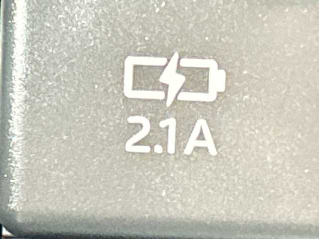 トヨタ ヤリスクロス ハイブリッド Z 道北・旭川 2021(令3)年 5.5万km ブラックマイカ/センシュアルレッドマイカ /寒冷地仕様//禁煙車//4WD//純正ディスプレイナビ/BT/USB/フルセグ//MOPトヨタチームメイト//MOPステアリングヒーター//MOPパノラミックビューモニター//MOPハンズフリーパワーバックドア//トヨタセーフティセンス/LTS/PCS/BSM/RCTA/PKSB/RSA/レーダークルーズコントロール/オートマチックハイビーム//オートライト//ミラーヒーター//前席シートヒーター//運転席パワーシート//ハーフレザー//ダウンヒルアシスト//LEDヘッドライト//フォグランプ//ステアリングスイッチ//ETC//純正フロアマット//保証書//取扱説明書