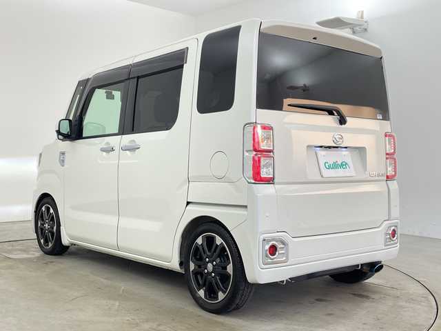 ダイハツ ウェイク G ターボ リミテッド SAⅢ 兵庫県 2020(令2)年 2.1万km パールホワイトⅢ ・純正8インチナビ/・フルセグ・BT・DVD・HDMI・USB/・全方位カメラ/・両側パワースライドドア/・ETC/・社外前方ドライブレコーダー/・スマートアシストIII/・衝突軽減ブレーキ/・レーンキープアシスト/・オートハイビーム/・誤発進抑制機能/・ステアリングスイッチ/・スマートキー/・プッシュスタート/・LEDヘッドライト/・フォグランプ/・オートライト/・社外マフラー/・純正16インチアルミホイール