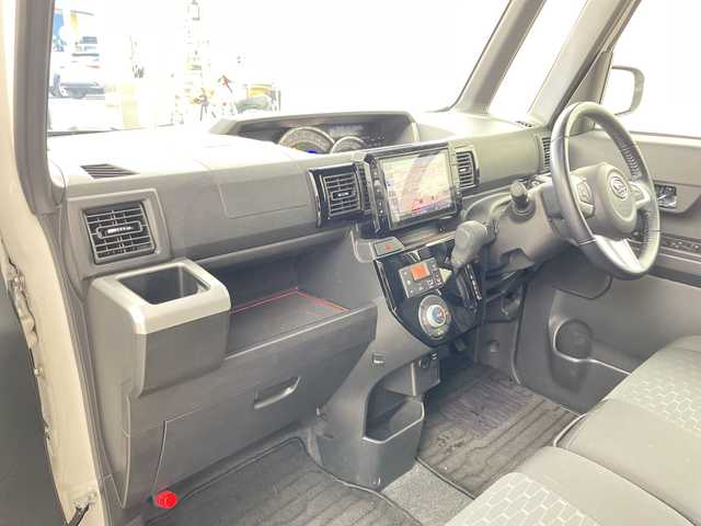 ダイハツ ウェイク G ターボ リミテッド SAⅢ 兵庫県 2020(令2)年 2.1万km パールホワイトⅢ ・純正8インチナビ/・フルセグ・BT・DVD・HDMI・USB/・全方位カメラ/・両側パワースライドドア/・ETC/・社外前方ドライブレコーダー/・スマートアシストIII/・衝突軽減ブレーキ/・レーンキープアシスト/・オートハイビーム/・誤発進抑制機能/・ステアリングスイッチ/・スマートキー/・プッシュスタート/・LEDヘッドライト/・フォグランプ/・オートライト/・社外マフラー/・純正16インチアルミホイール