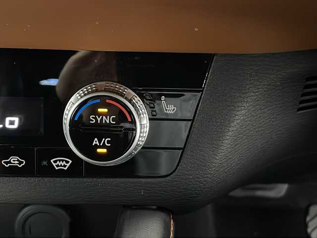 三菱 アウトランダー ＰＨＥＶ P 長野県 2022(令4)年 5.7万km ホワイトダイヤモンド 4WD/純正メモリーナビ/(フルセグ/Bluetooth/AppleCarPlay/USB)/マルチアラウンドモニター/衝突軽減ブレーキ/レーンキープアシスト/レーダークルーズコントロール/シートヒーター/ステアリングヒーター/パワーシート（D席メモリ付き）/パワーバックドア/BOSEサウンド/置くだけ充電/前後ドライブレコーダー/ETC2.0/ヘッドアップディスプレイ/LEDヘッドライト/オートライト/オートマチックハイビーム/横滑り防止装置/20インチ純正アルミホイール