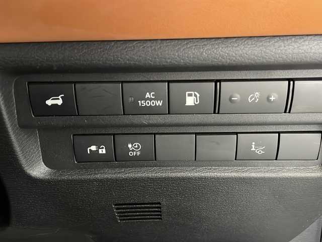 三菱 アウトランダー ＰＨＥＶ P 長野県 2022(令4)年 5.7万km ホワイトダイヤモンド 4WD/純正メモリーナビ/(フルセグ/Bluetooth/AppleCarPlay/USB)/マルチアラウンドモニター/衝突軽減ブレーキ/レーンキープアシスト/レーダークルーズコントロール/シートヒーター/ステアリングヒーター/パワーシート（D席メモリ付き）/パワーバックドア/BOSEサウンド/置くだけ充電/前後ドライブレコーダー/ETC2.0/ヘッドアップディスプレイ/LEDヘッドライト/オートライト/オートマチックハイビーム/横滑り防止装置/20インチ純正アルミホイール