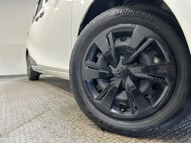 トヨタ シエンタ ファンベースG グランパー 愛知県 2020(令2)年 3.4万km ホワイトパールクリスタルシャイン 純正ナビ/(Bluetooth/フルセグTV/SD/CD・DVD再生/AM/FM)/アラウンドビューモニター　/衝突軽減ブレーキ　/両側電動スライドドア　/ビルトインＥＴＣ　/ＬＥＤヘッドライト　/ドライブレコーダー　/オートハイビーム　/レーンアシスト　/コーナーセンサー　/プッシュスタート/スマートキー
