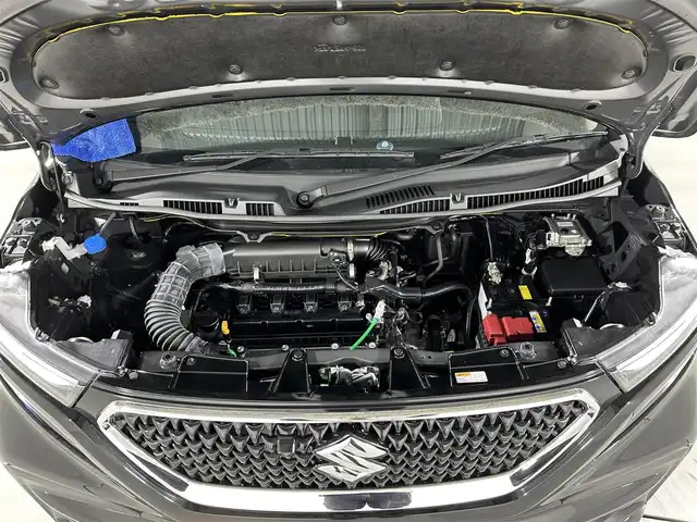 スズキ ソリオ バンディット HV MV 佐賀県 2024(令6)年 0.1万km未満 スーパーブラックパール 全方位カメラ(モニターなし)/両側パワースライドドア/前2席シートヒーター/ヘッドアップディスプレイ/ウィンカーミラー/革巻きステアリング/ステアリングスイッチ/オートエアコン/クルーズコントロール(追従あり)/レーンアシスト/LEDヘッドライト/盗難防止装置/横滑り防止装置/オートライト/スマートキー/スペアキー/プッシュスタート/USB入力端子/純正フロアマット/純正15インチアルミホイール/コーナーセンサー
