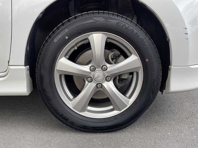 トヨタ イスト 150X 道北・旭川 2014(平26)年 7.9万km ホワイトパールクリスタルシャイン 社外オーディオ/寒冷地仕様/エンジンスターター/フロアマット/フルエアロ/HIDライト/現状スタッドレス/夏タイヤ車載