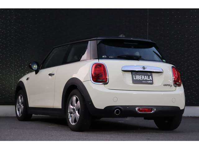 ＭＩＮＩ ミニ クーパー D 大分県 2020(令2)年 6.3万km ペッパー・ホワイト 保証書/取扱説明書/インテリジェントセーフティ/ユニオンジャックテールランプ/純正ナビ/Bluetooth/バックカメラ/オートライト/オートワイパー/純正15インチAW/純正フロアマット/ドライブレコーダー前後（ZDR035）/ETC