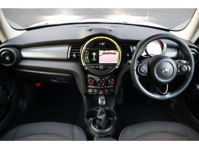 ＭＩＮＩ ミニ クーパー D 東京都 2020(令2)年 6.3万km ペッパー・ホワイト 保証書/取扱説明書/インテリジェントセーフティ/ユニオンジャックテールランプ/純正ナビ/Bluetooth/バックカメラ/オートライト/オートワイパー/純正15インチAW/純正フロアマット/ドライブレコーダー前後（ZDR035）/ETC