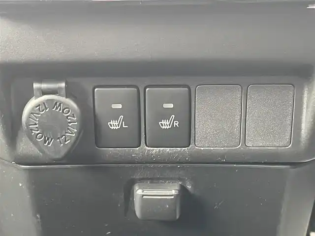 トヨタ タンク カスタムG－T 愛媛県 2020(令2)年 6万km パールホワイトⅢ 純正9インチナビ/（Bluetooth/SD/CD/DVD/フルセグTV)/バックカメラ/ETC/両側パワースライドドア/シートヒーター/クルーズコントロール/純正15インチアルミホイール/純正フロアマット/純正ドアバイザー/LEDヘッドライト/オートライト/フォグランプ/ABS/横滑り防止装置/衝突被害軽減ブレーキ/盗難防止装置