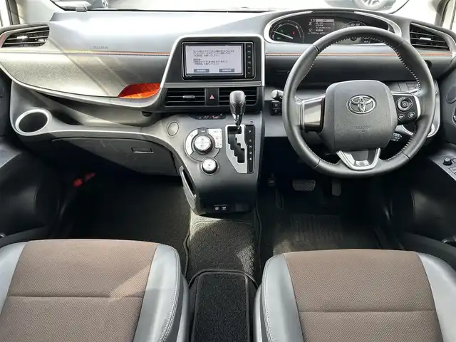 トヨタ シエンタ ハイブリッド G クエロ 静岡県 2019(令1)年 5.2万km ホワイトパールクリスタルシャイン 純正メモリナビ/（AM/FM/CD/DVD/BT)/フルセグTV/バックカメラ/両側パワースライドドア /クルーズコントロール/スマートキー/プッシュスタート/プリクラッシュ セーフティ/レーンキープアシスト/横滑り防止装置/ハーフレザーシート/ビルトインETC2.0/前後コーナーセンサー/パーキングサポートブレーキ/純正１５インチアルミホイール/前後型ドライブレコーダー/純正フロアマット/電格ミラー/ドアバイザー /取り扱い説明書