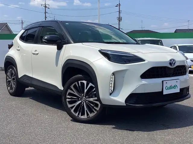 トヨタ ヤリスクロス ハイブリッド Z 岡山県 2021(令3)年 4.6万km ブラックマイカ/ホワイトパールクリスタルシャイン 2トーン 純正ナビ/フルセグTV/BT/全方位カメラ/ETC/ハーフレザーシート/パワーシート/Ｄ/Ｎシートヒーター/ハンドルヒーター/ドラレコ/純正18ＡＷ/LEDヘッドライト/オートライト/オートハイビーム/コーナーセンサー/衝突軽減ブレーキ/レーンキープアシスト/アダプティブクルーズコントロール/オートホールド/スマートキー/プッシュスタート